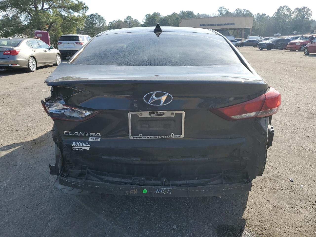 2017 Hyundai Elantra - Image 6