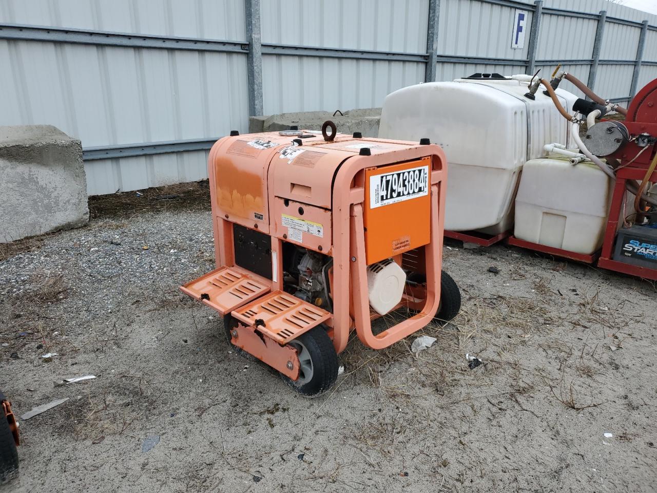 2009 Titan Tg 7500D for Sale in Jacksonville, FL - Minor Dent/Scratches