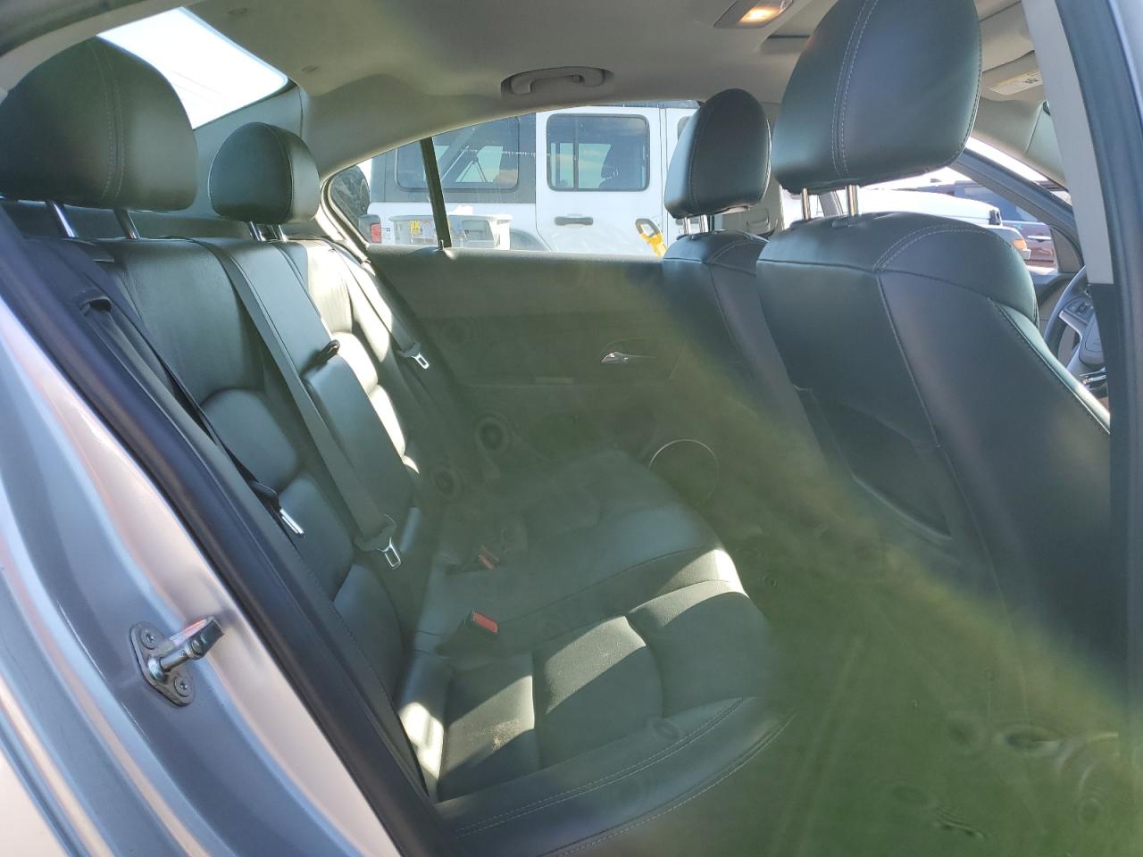2014 Chevrolet Cruze - Image 10