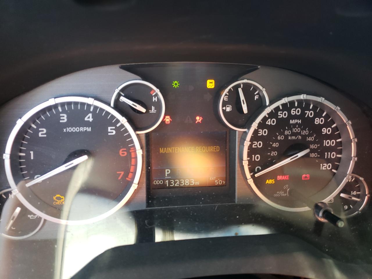 2015 Toyota Tundra - Image 9