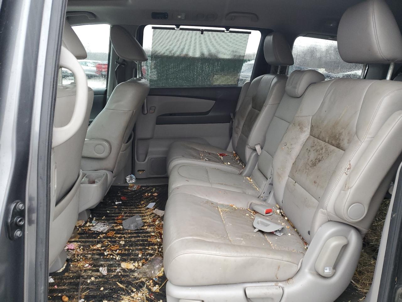 2012 Honda Odyssey - Image 12
