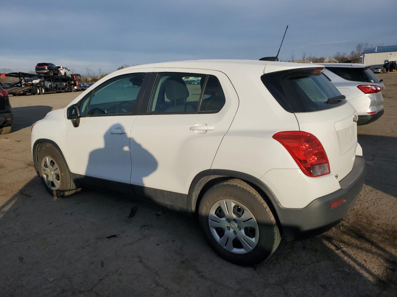 2016 Chevrolet Trax - Image 2