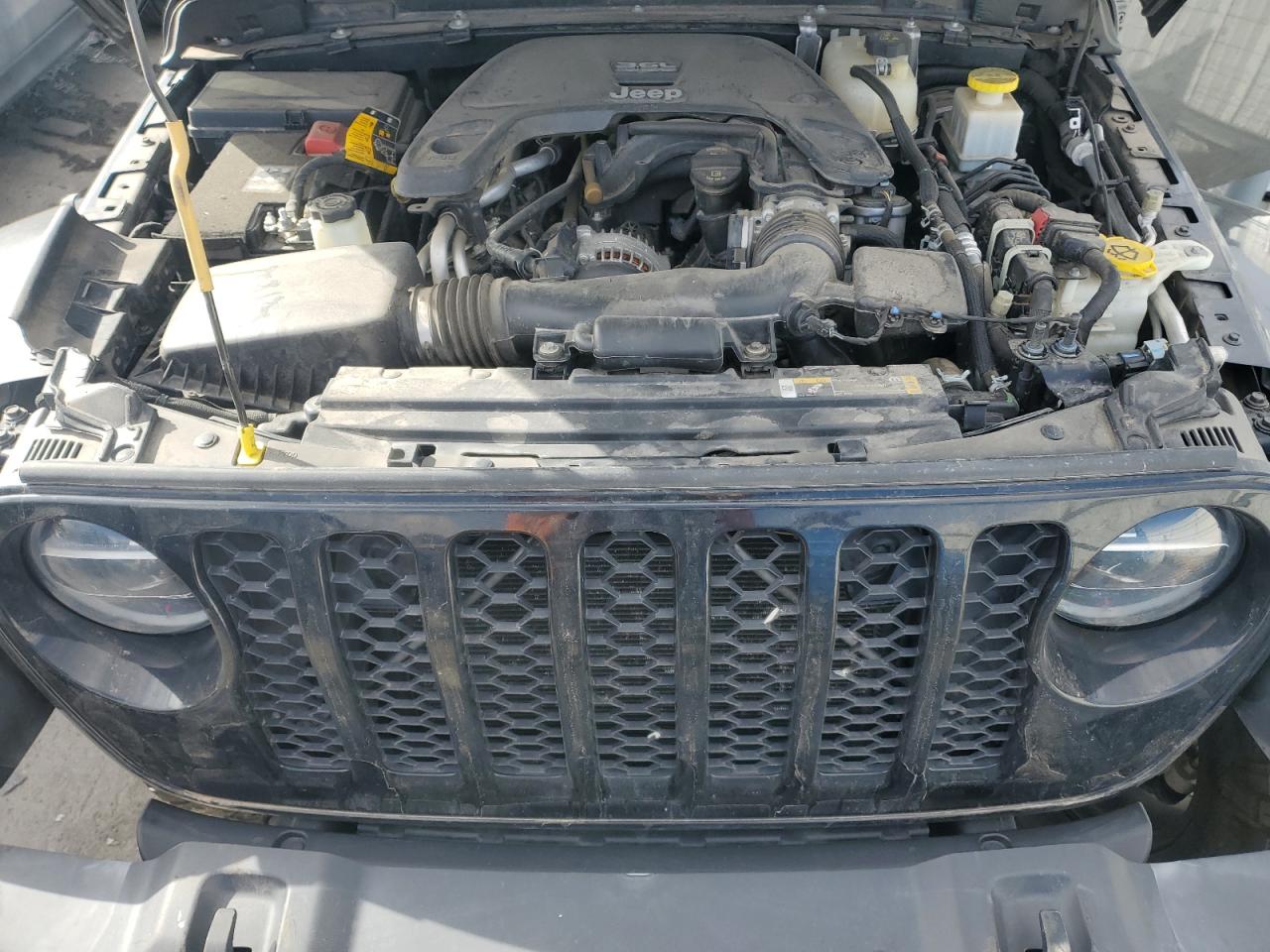2021 Jeep Gladiator - Image 11