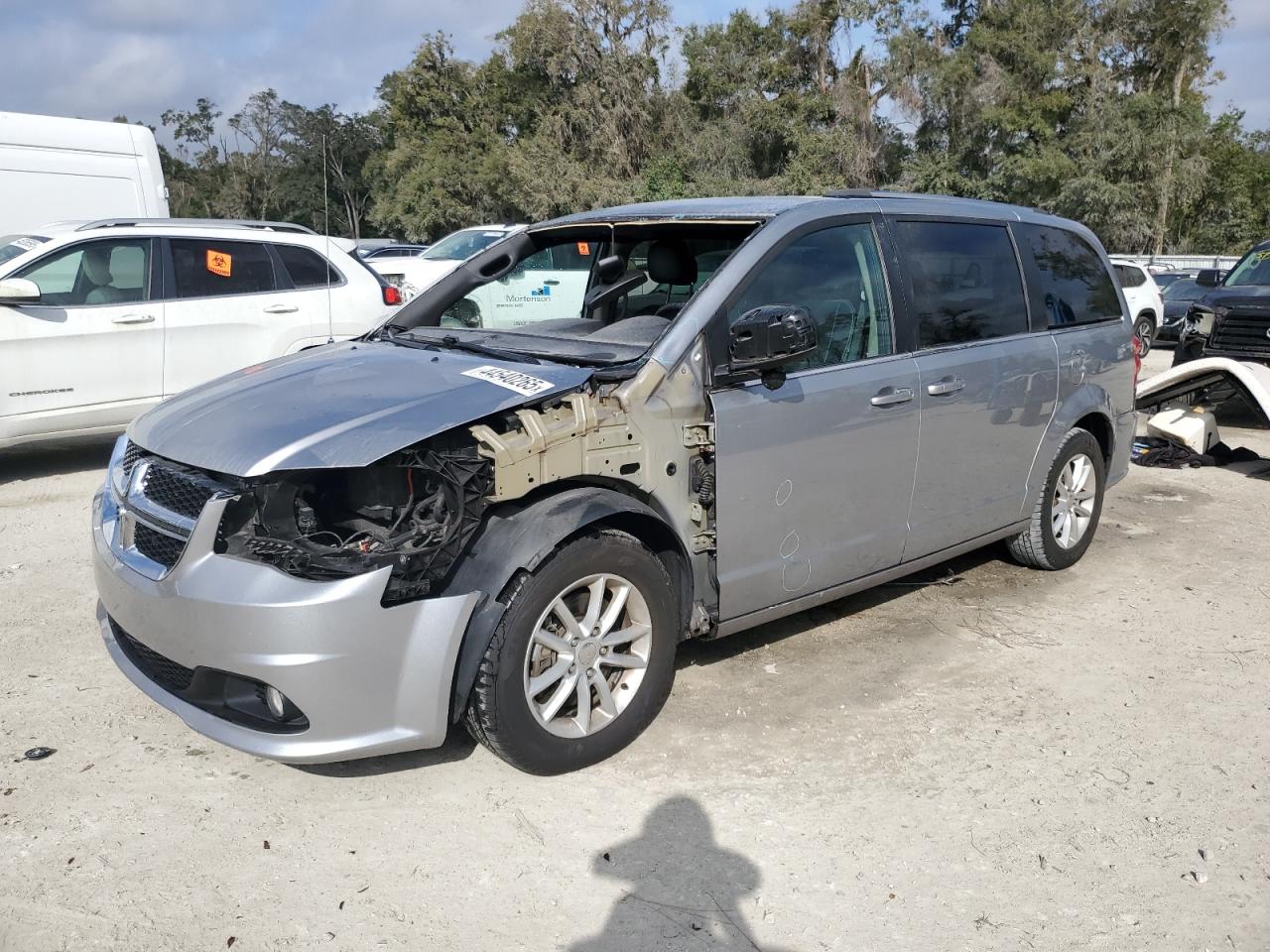 2019 Dodge Caravan - Image 1