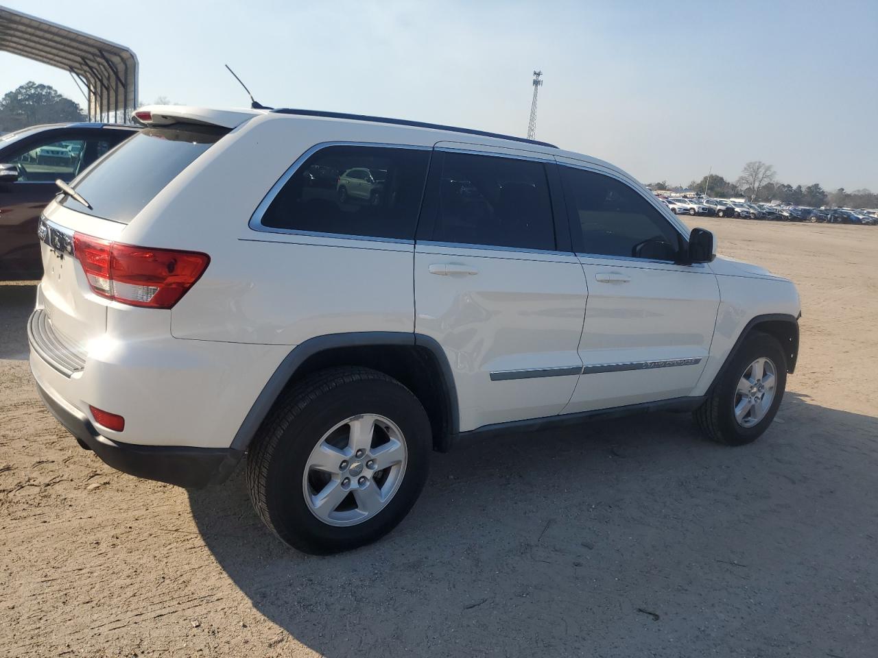 2012 Jeep Grand Cherokee - Image 3