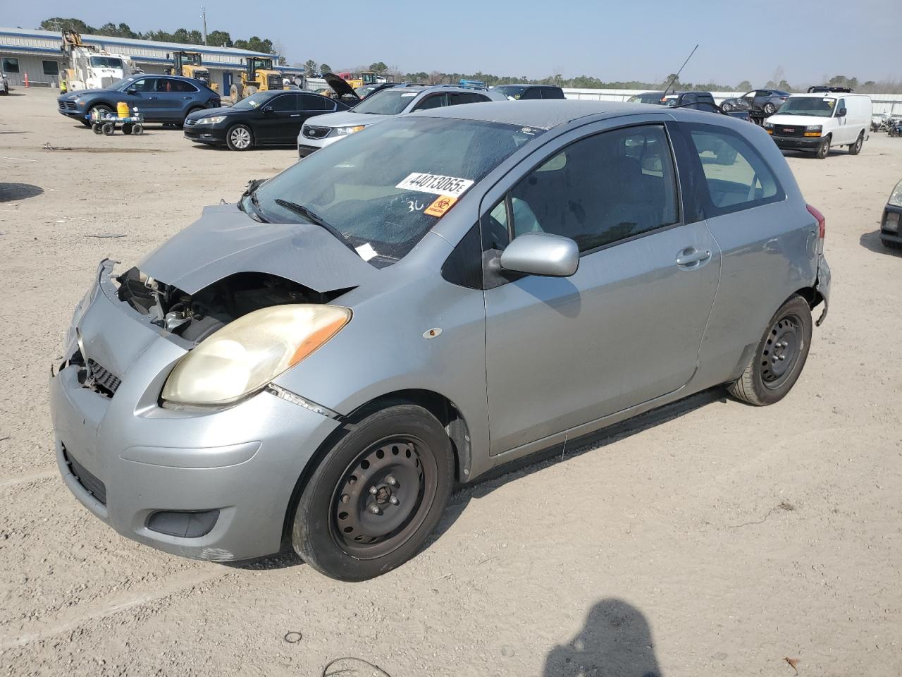 2010 Toyota Yaris - Image 1