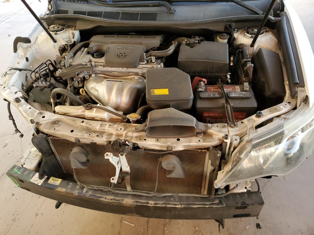 2013 Toyota Camry - Image 11