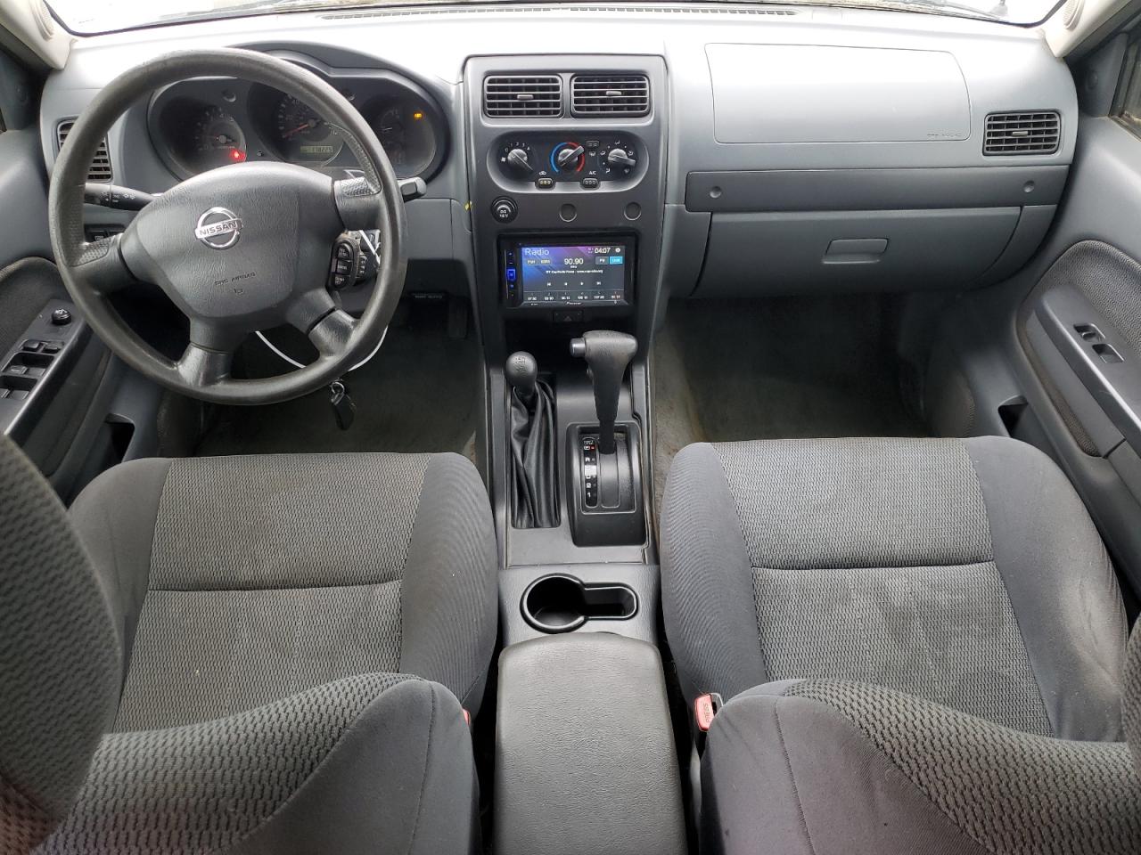 2002 Nissan Navara (Frontier) - Image 8