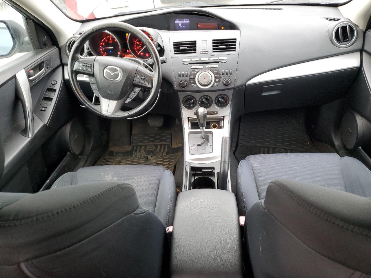 2011 Mazda 3 - Image 8