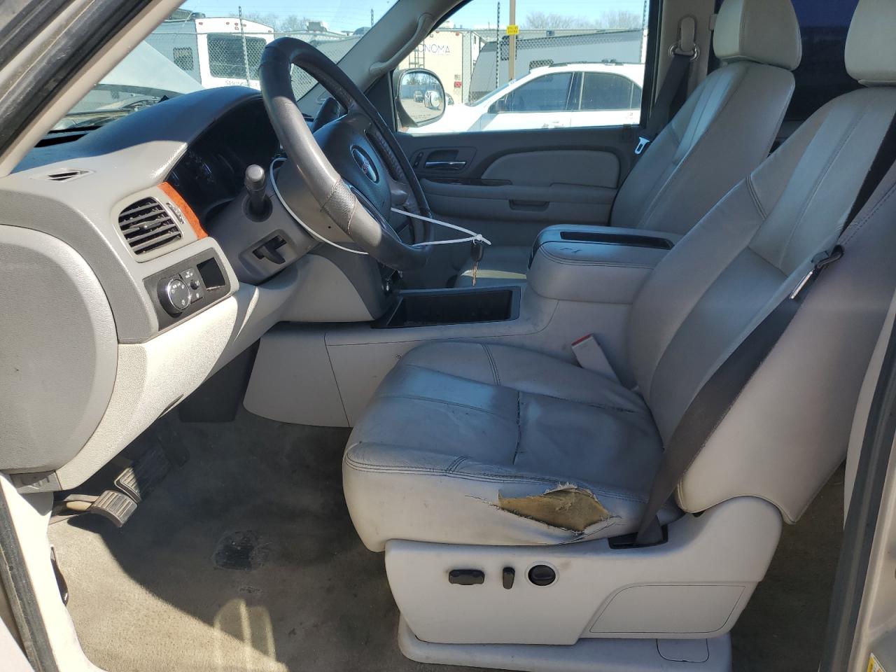 2009 GMC Sierra - Image 7