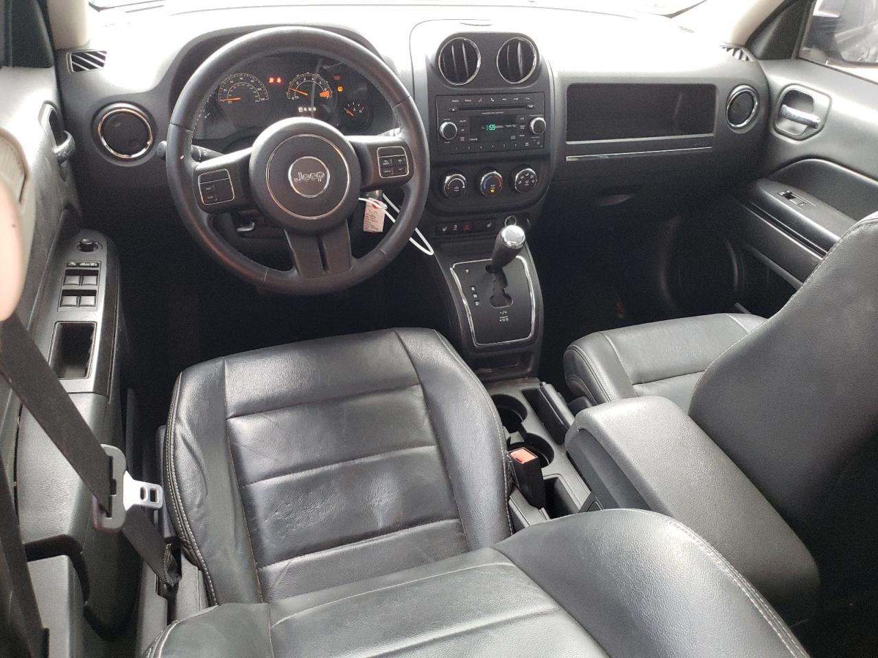 2016 Jeep Liberty (Patriot) - Image 8