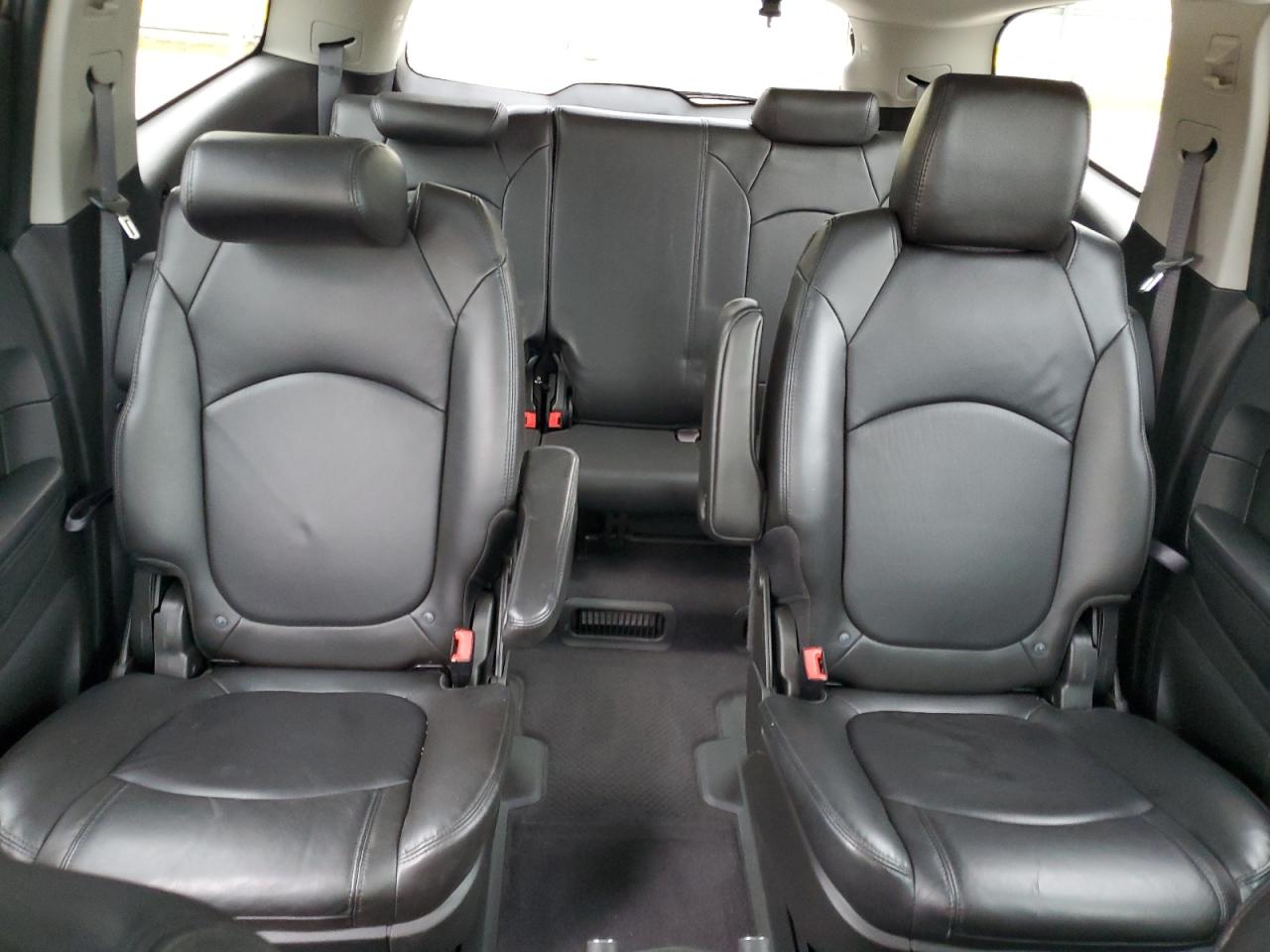 2011 Chevrolet Traverse - Image 10