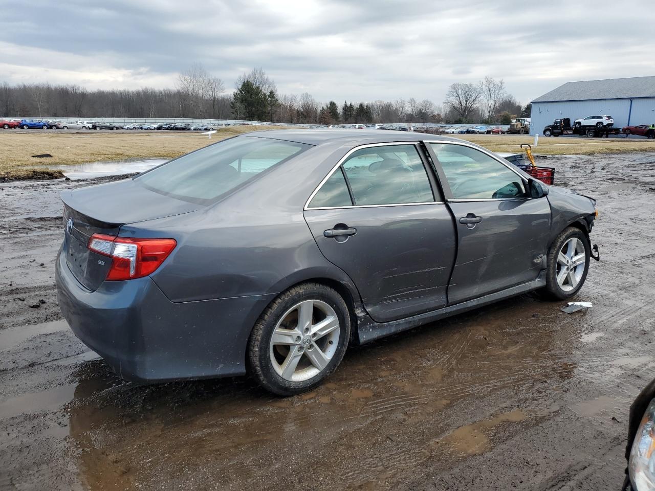 2014 Toyota Camry - Image 3