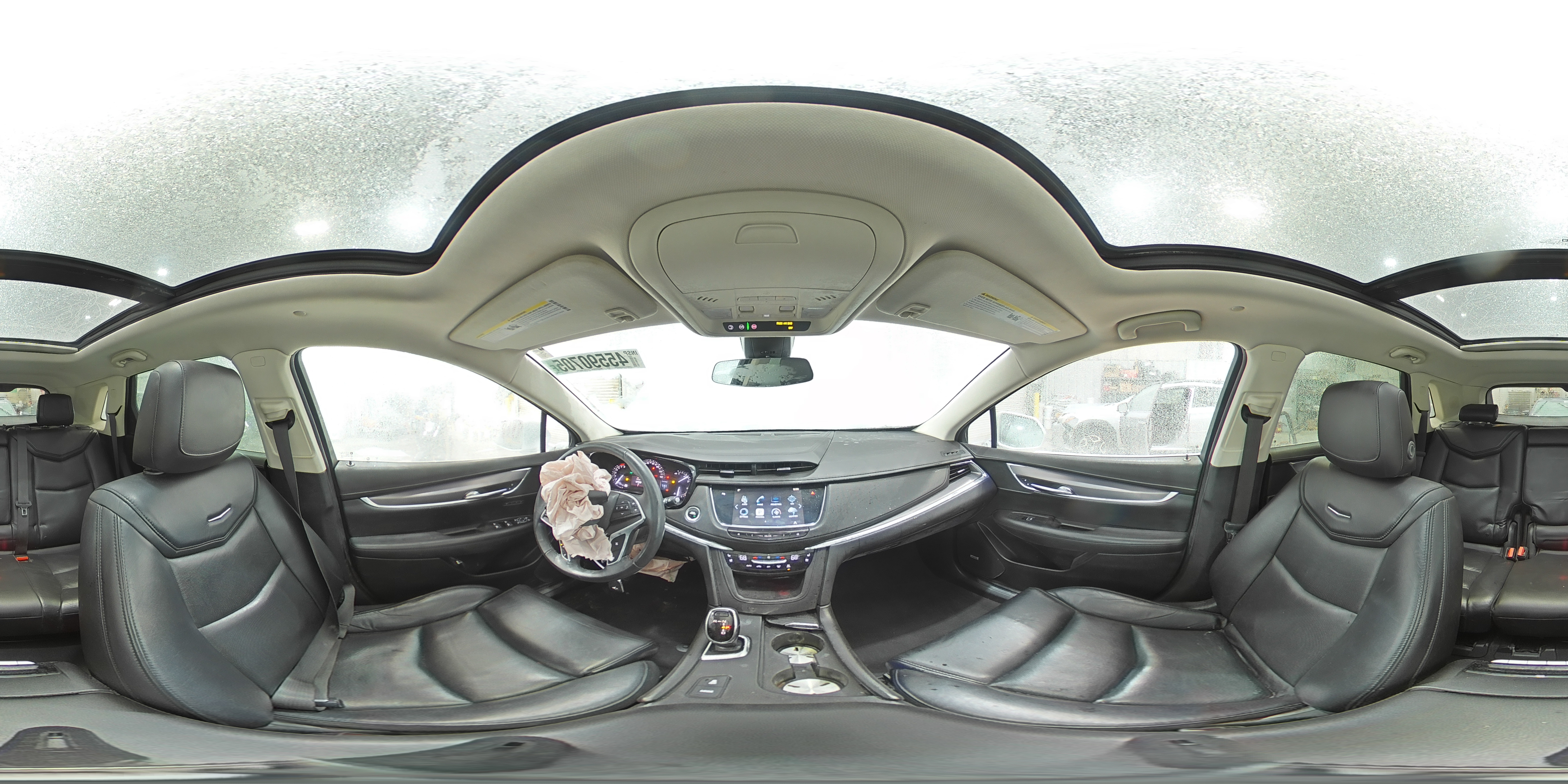 2017 Cadillac XT5 - Image 13