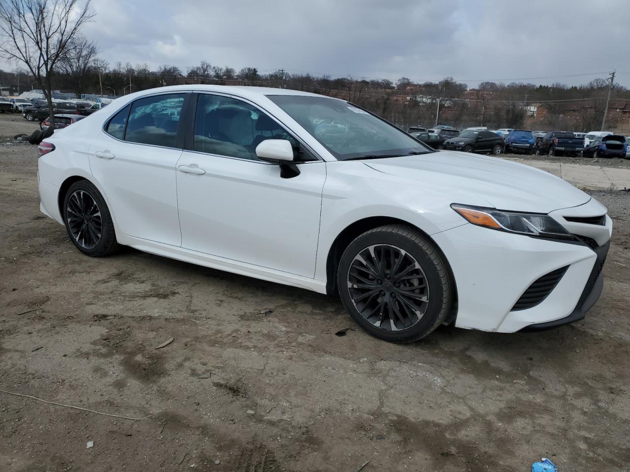 2018 Toyota Camry - Image 4