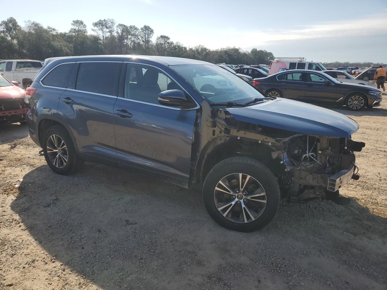 2018 Toyota Highlander - Image 4