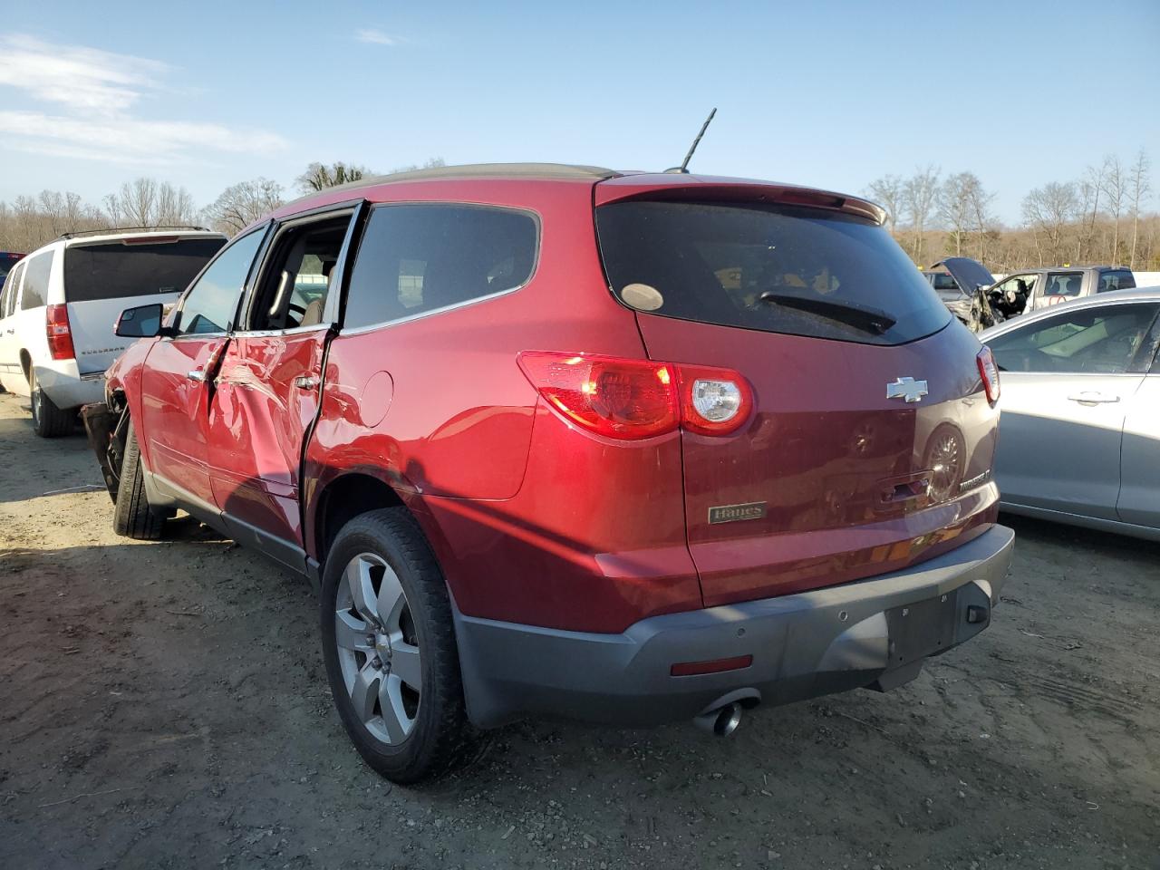 2011 Chevrolet Traverse - Image 2