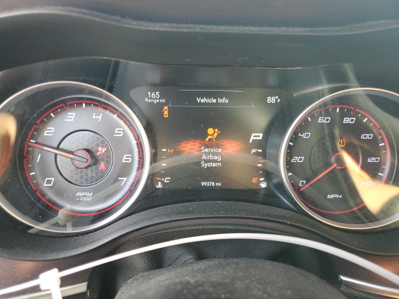 2018 Dodge Charger - Image 9