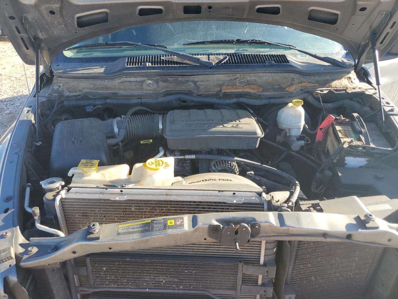 2005 Dodge RAM - Image 11