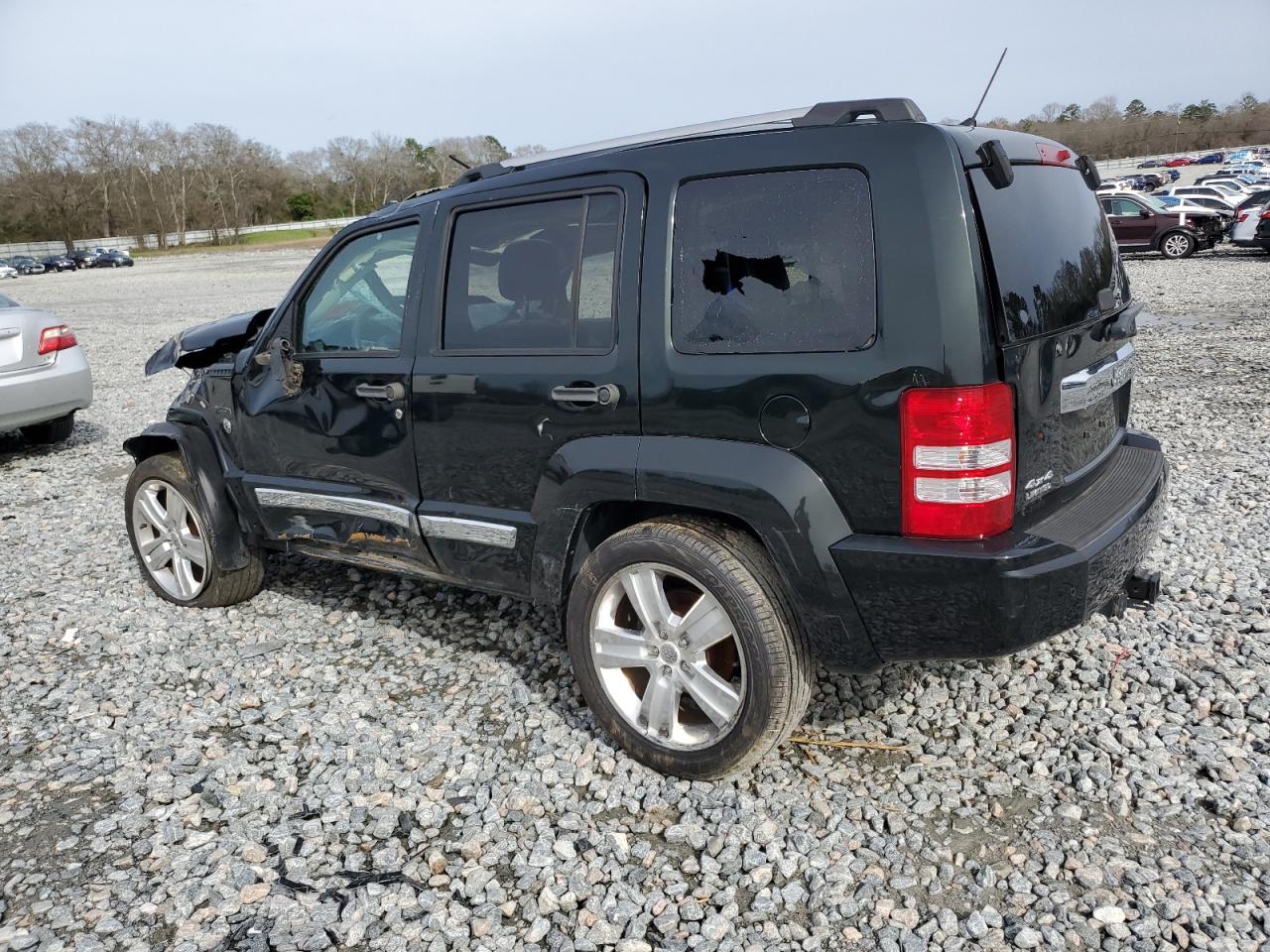 2012 Jeep Liberty (North America) - Image 2