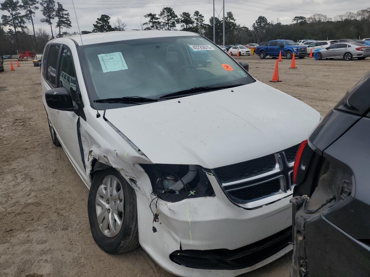 2018 Dodge Caravan - Image 5