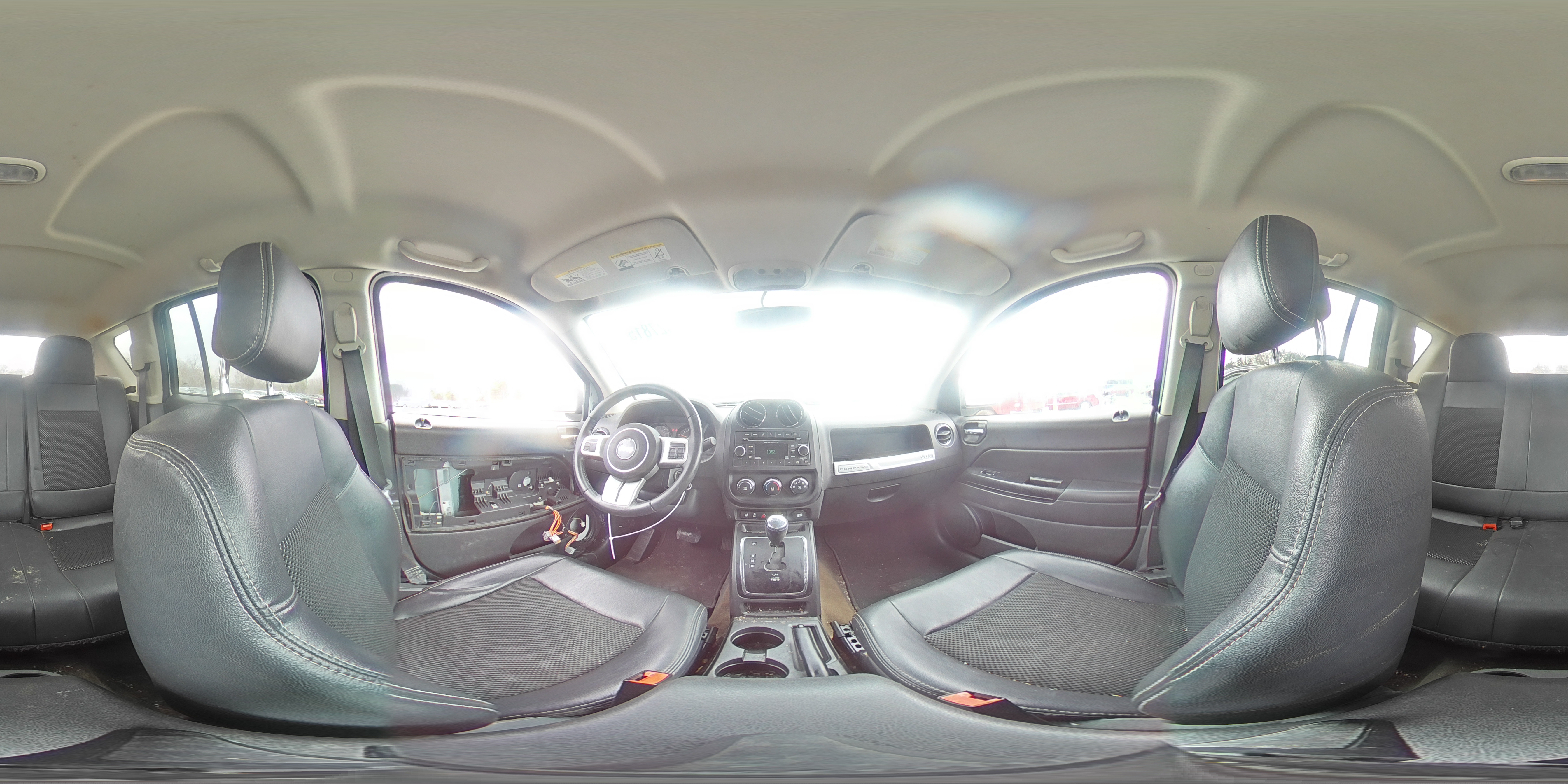 2016 Jeep Compass - Image 14