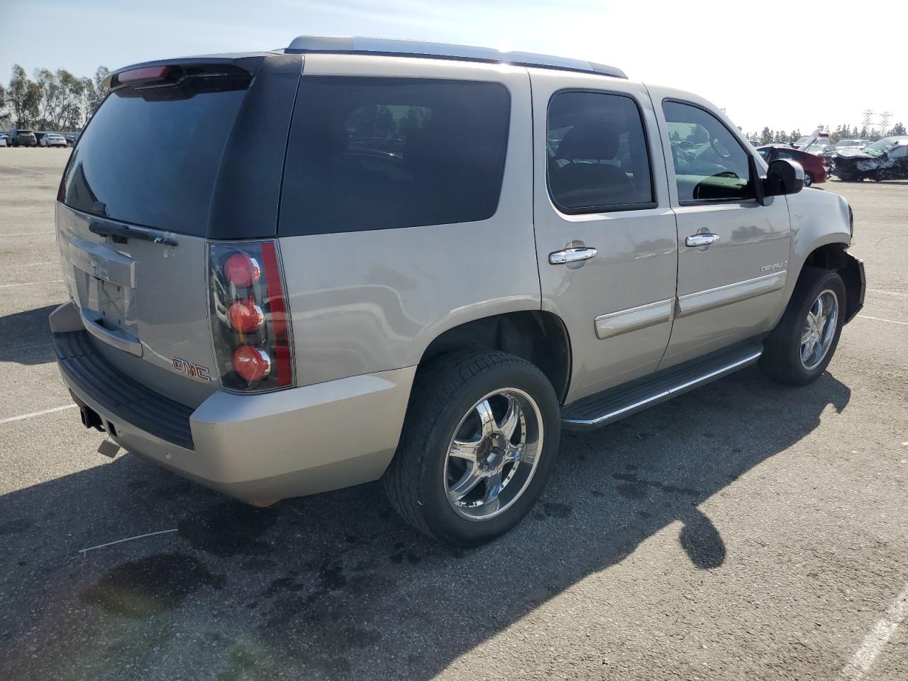 2008 GMC Yukon - Image 3