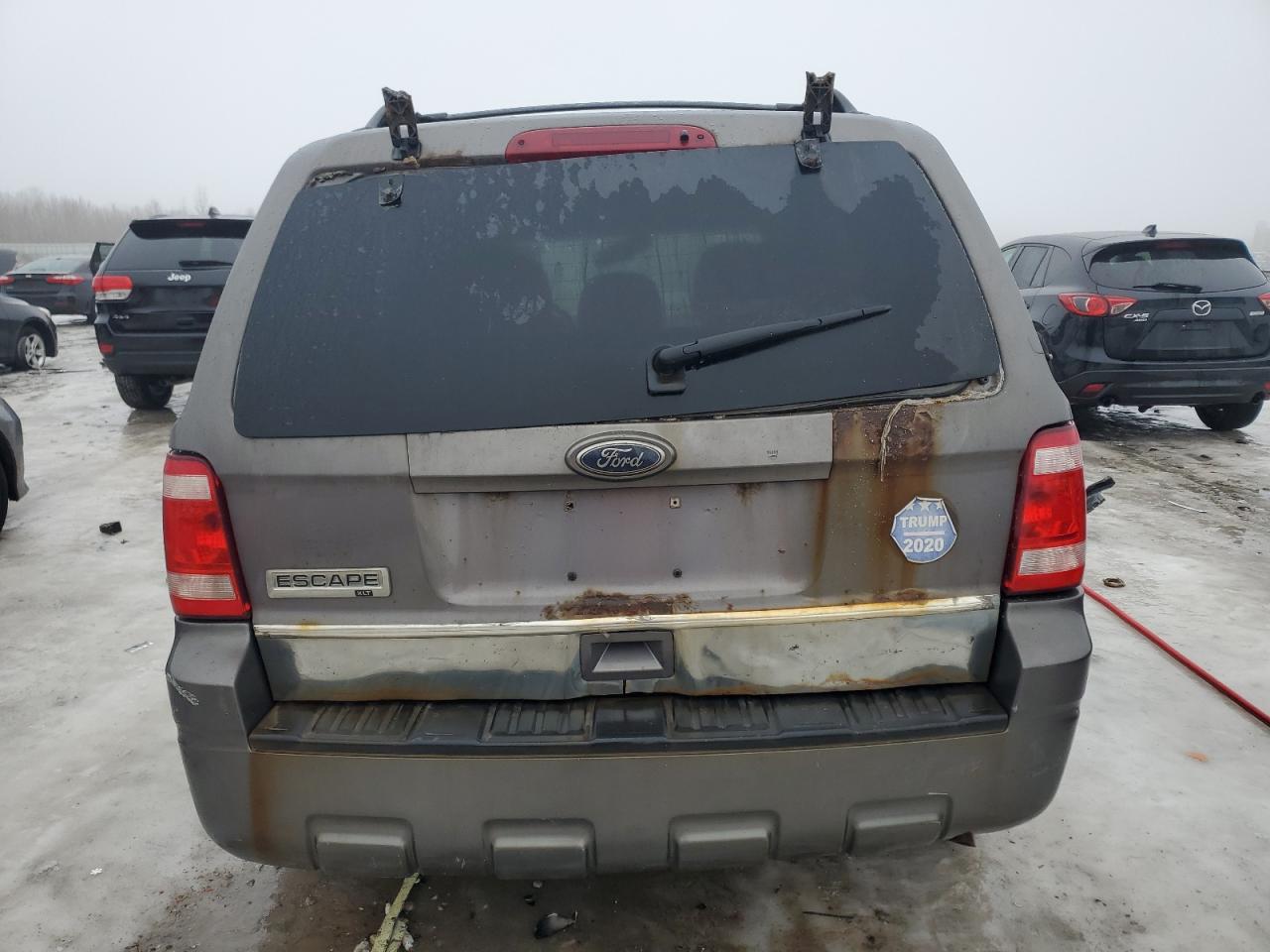 2010 Ford Escape - Image 6