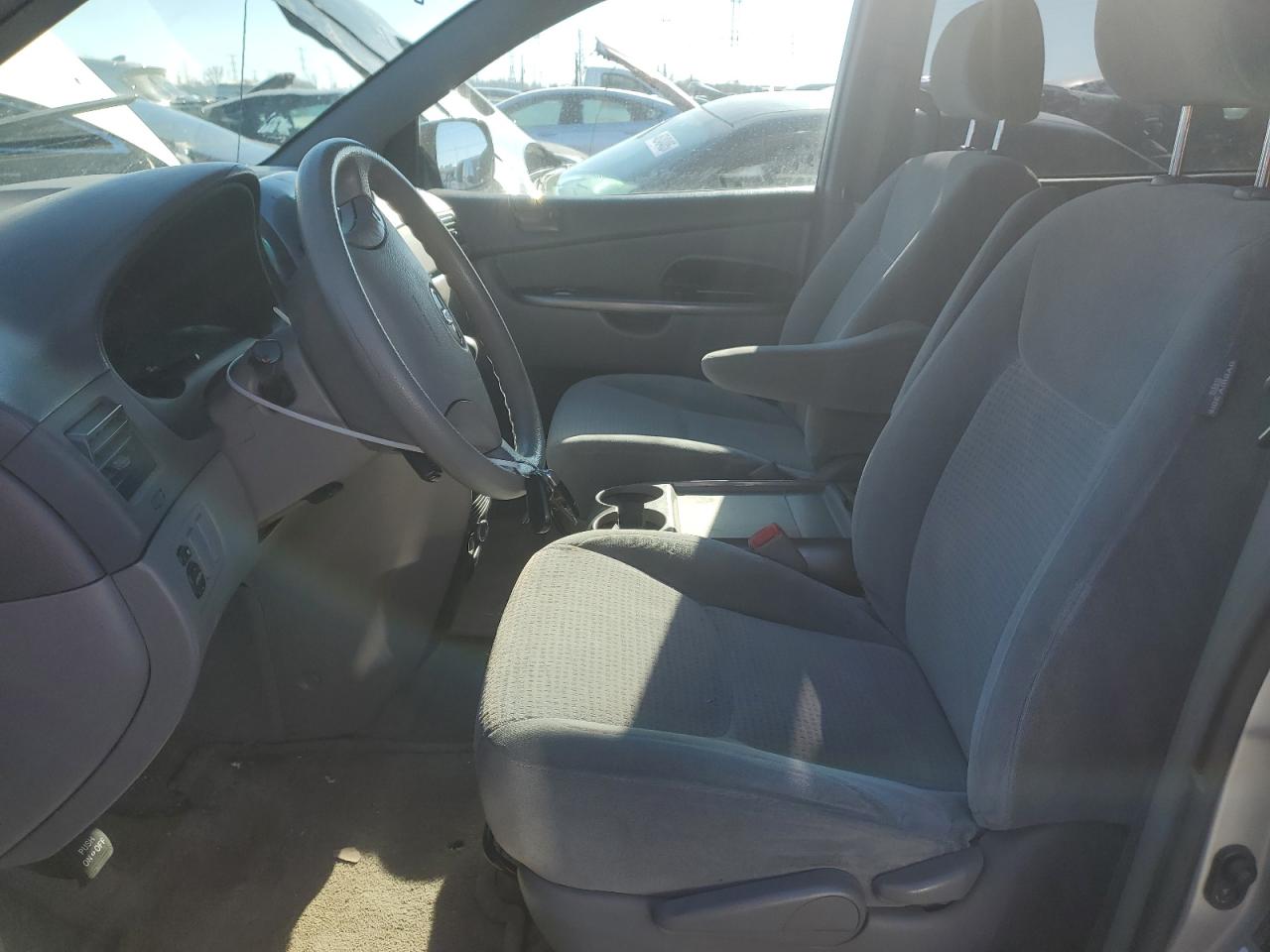 2008 Toyota Sienna - Image 7