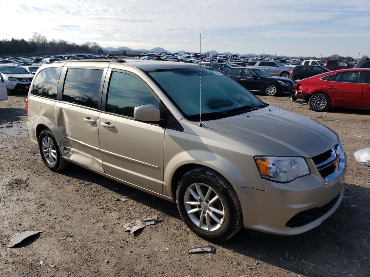 2016 Dodge Caravan - Image 4