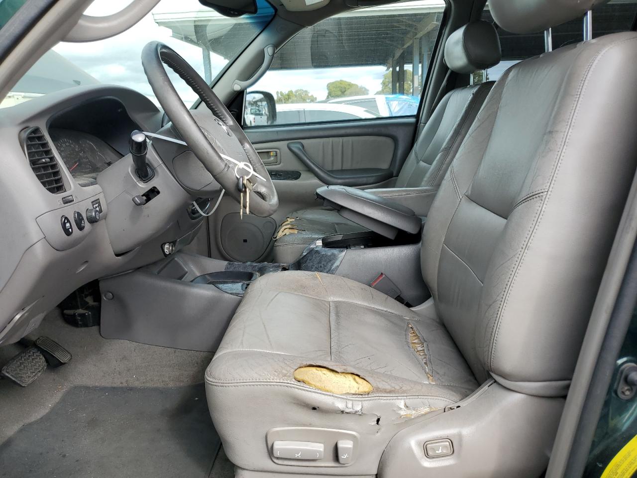 2003 Toyota Sequoia - Image 7