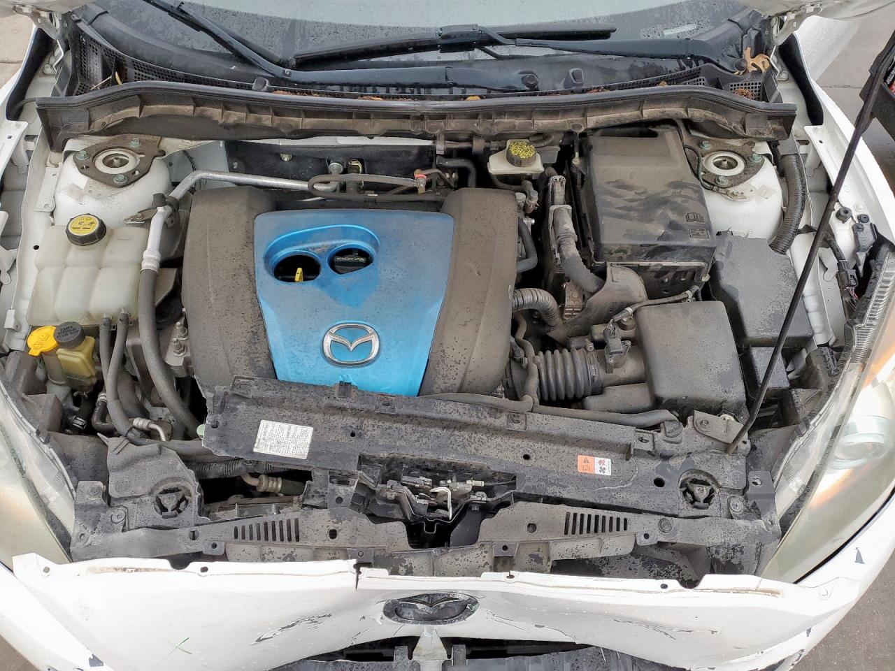 2013 Mazda 3 - Image 11
