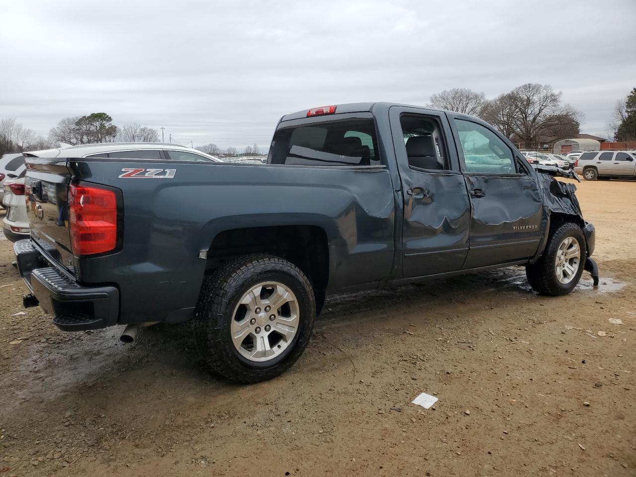 2017 Chevrolet Silverado - Image 3