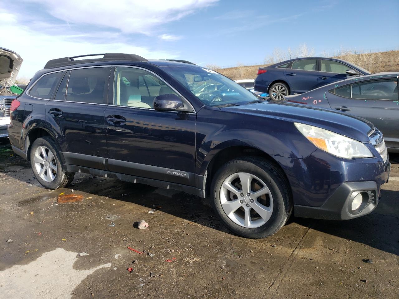 2013 Subaru Outback - Image 4