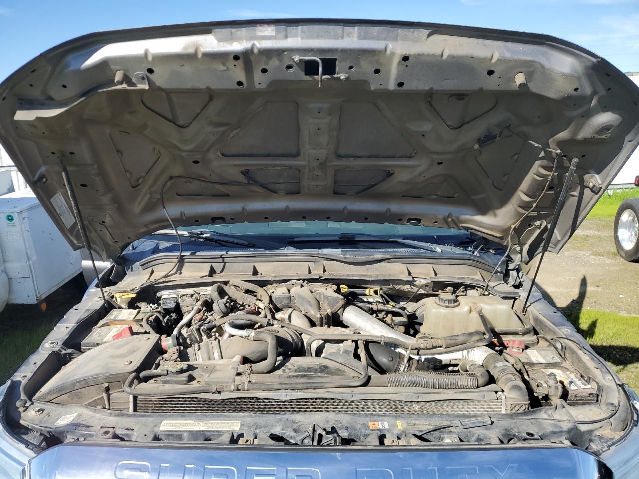 2014 Ford F350 - Image 11