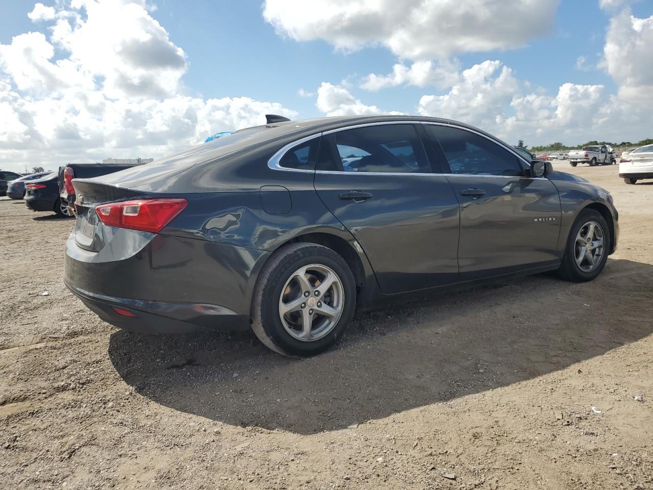 2017 Chevrolet Malibu - Image 3