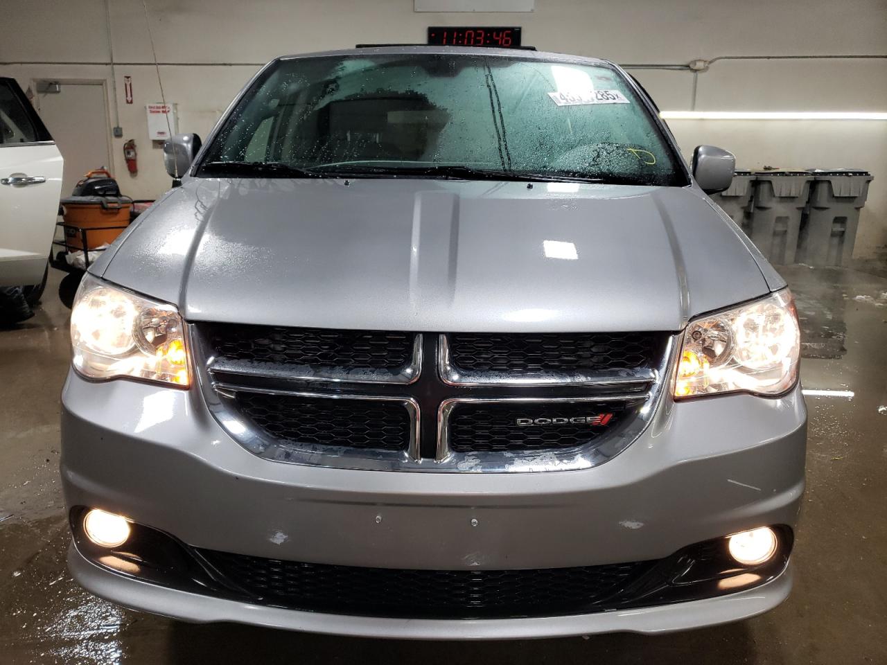 2019 Dodge Caravan - Image 5