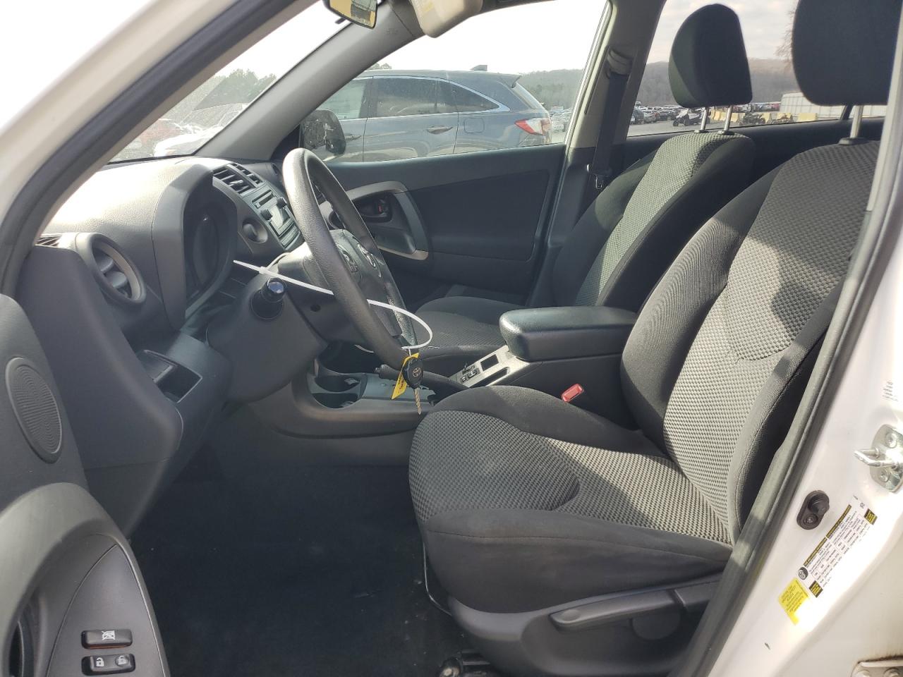 2012 Toyota RAV 4 - Image 7