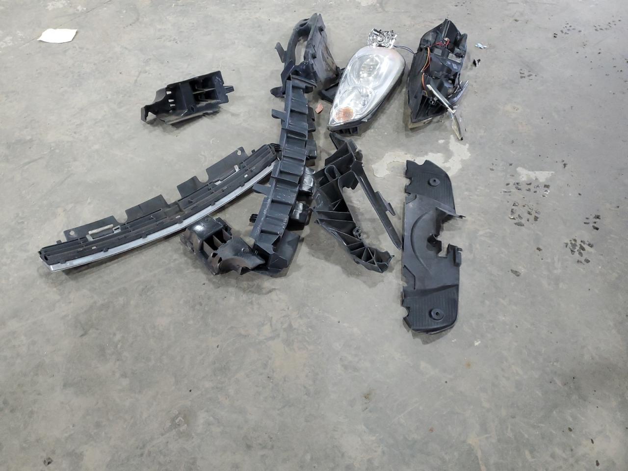 2009 Chevrolet Impala - Image 12