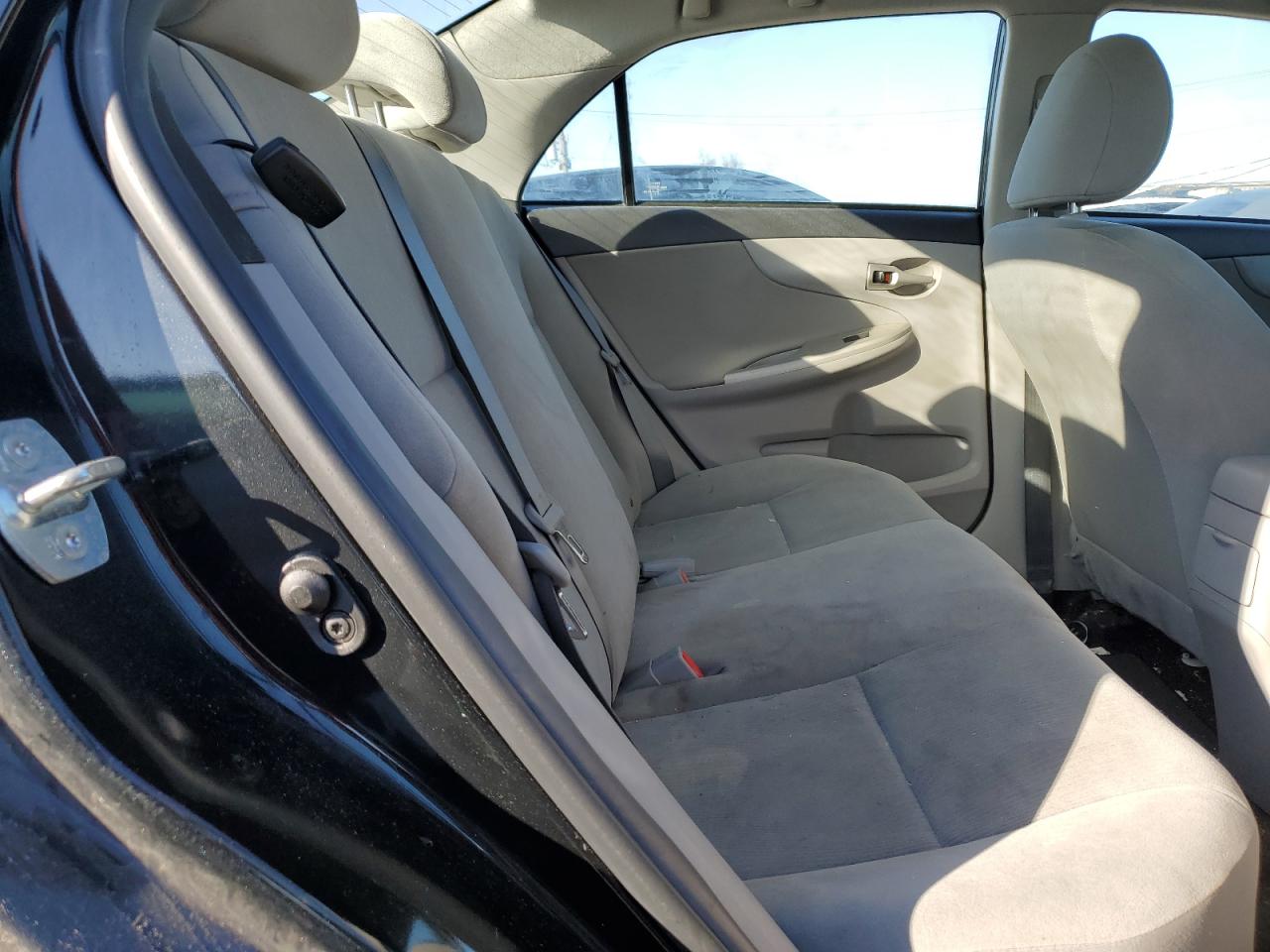 2012 Toyota Corolla - Image 10