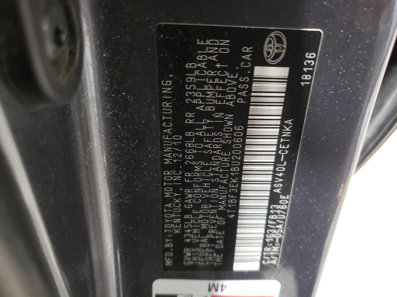 2011 Toyota Camry - Image 12