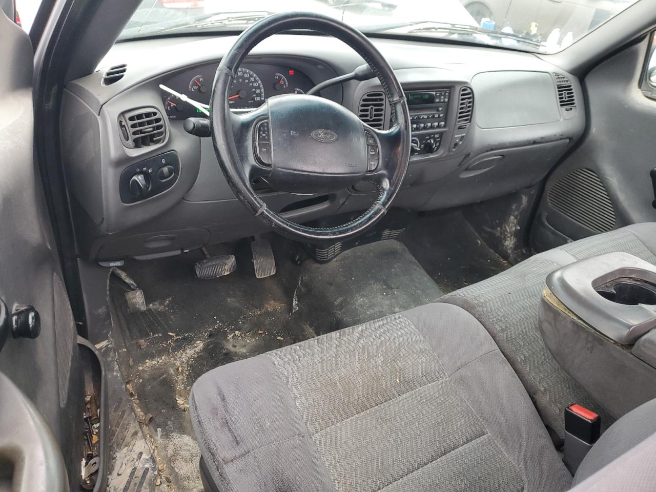 2002 Ford F-150 - Image 8