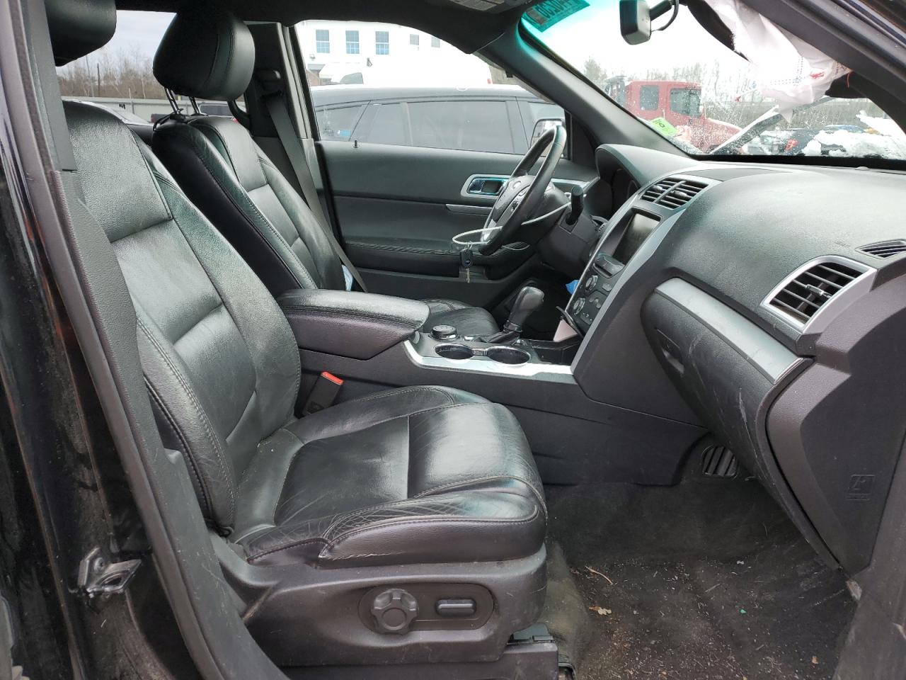 2015 Ford Explorer - Image 7