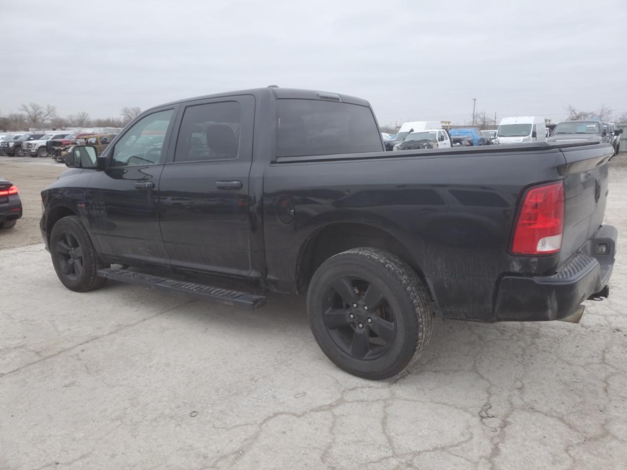 2015 RAM 1500 - Image 2