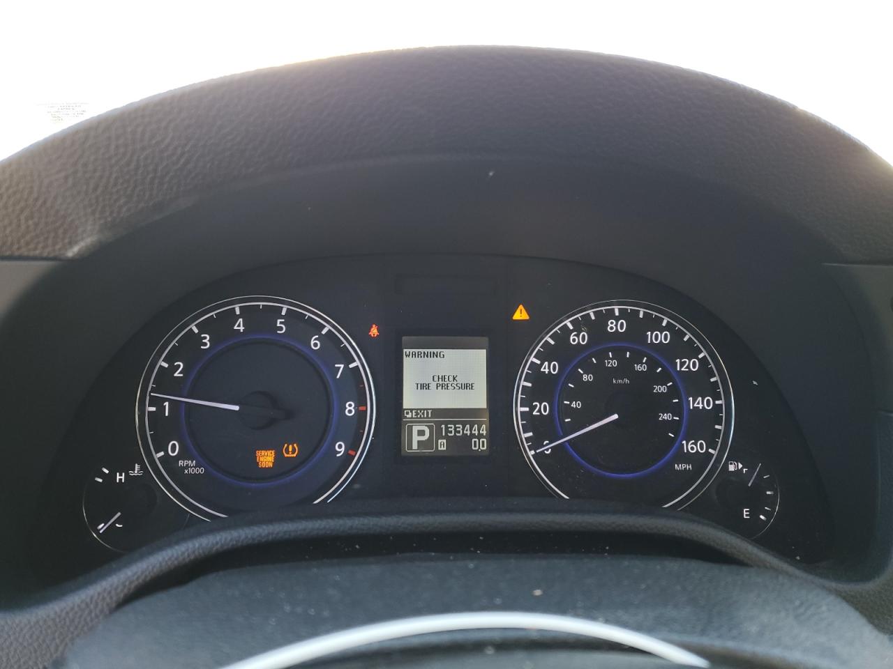 2011 Infiniti G - Image 10
