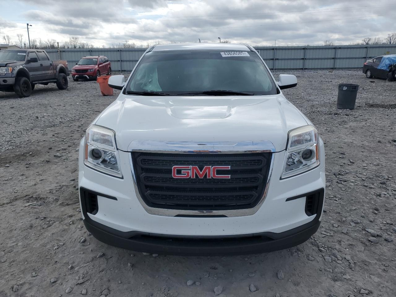 2016 GMC Terrain - Image 5