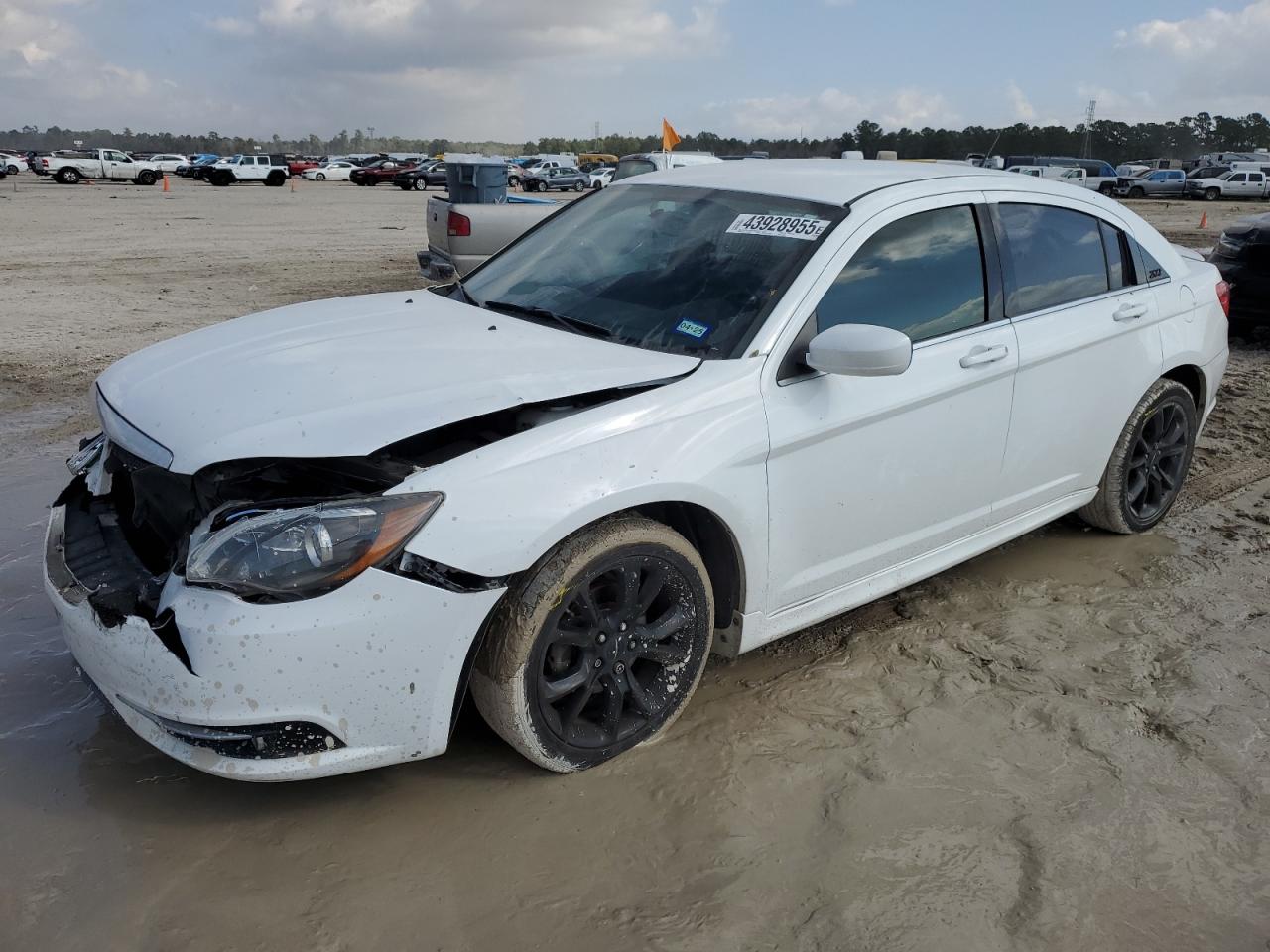 2013 Chrysler 200 - Image 1
