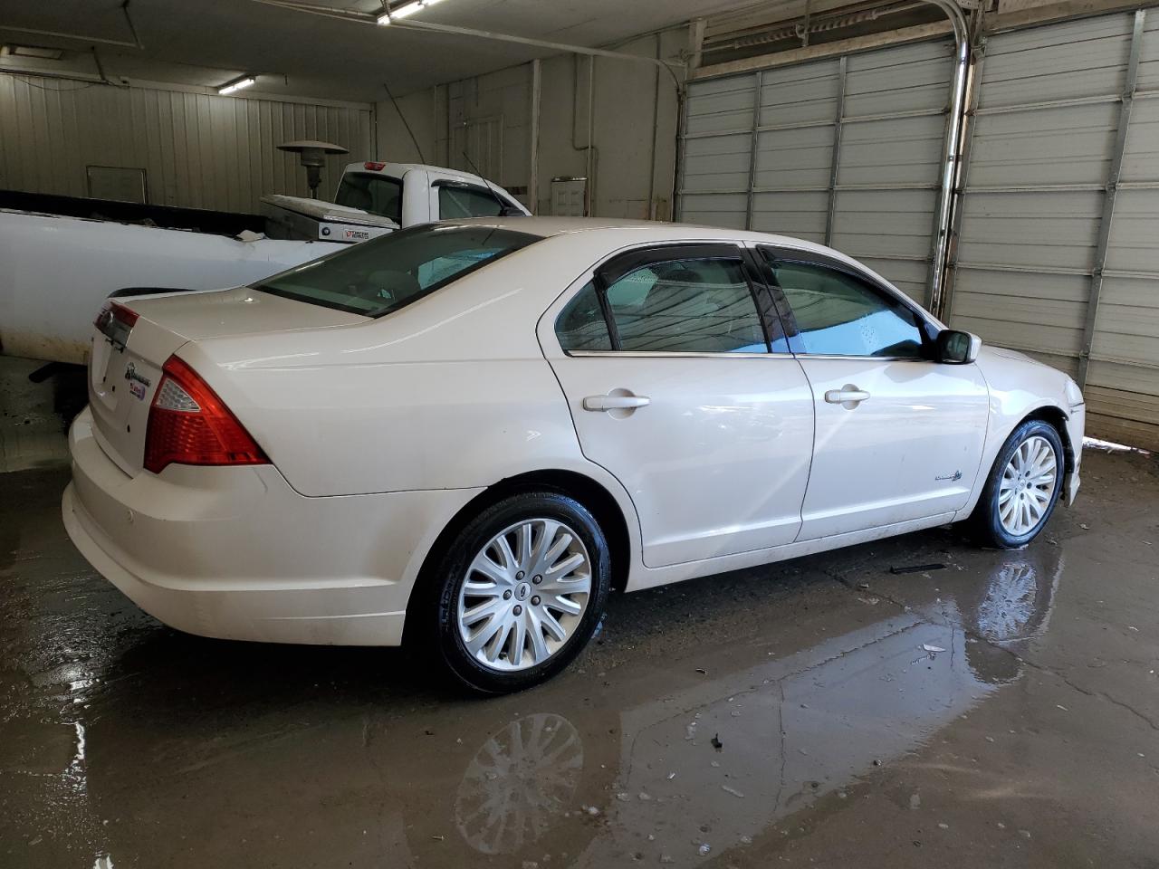 2010 Ford Fusion - Image 3