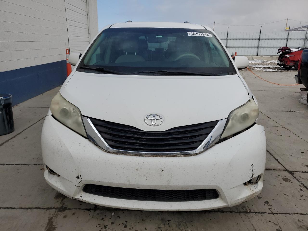 2011 Toyota Sienna - Image 5