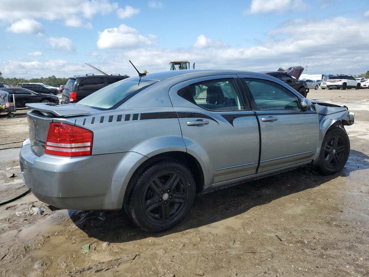 2010 Dodge Avenger - Image 3